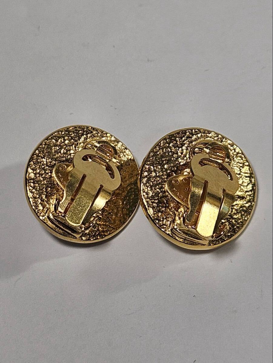 1995 Chanel CC Turquoise Cabochon Clip Earrings 95P, Gold Tone